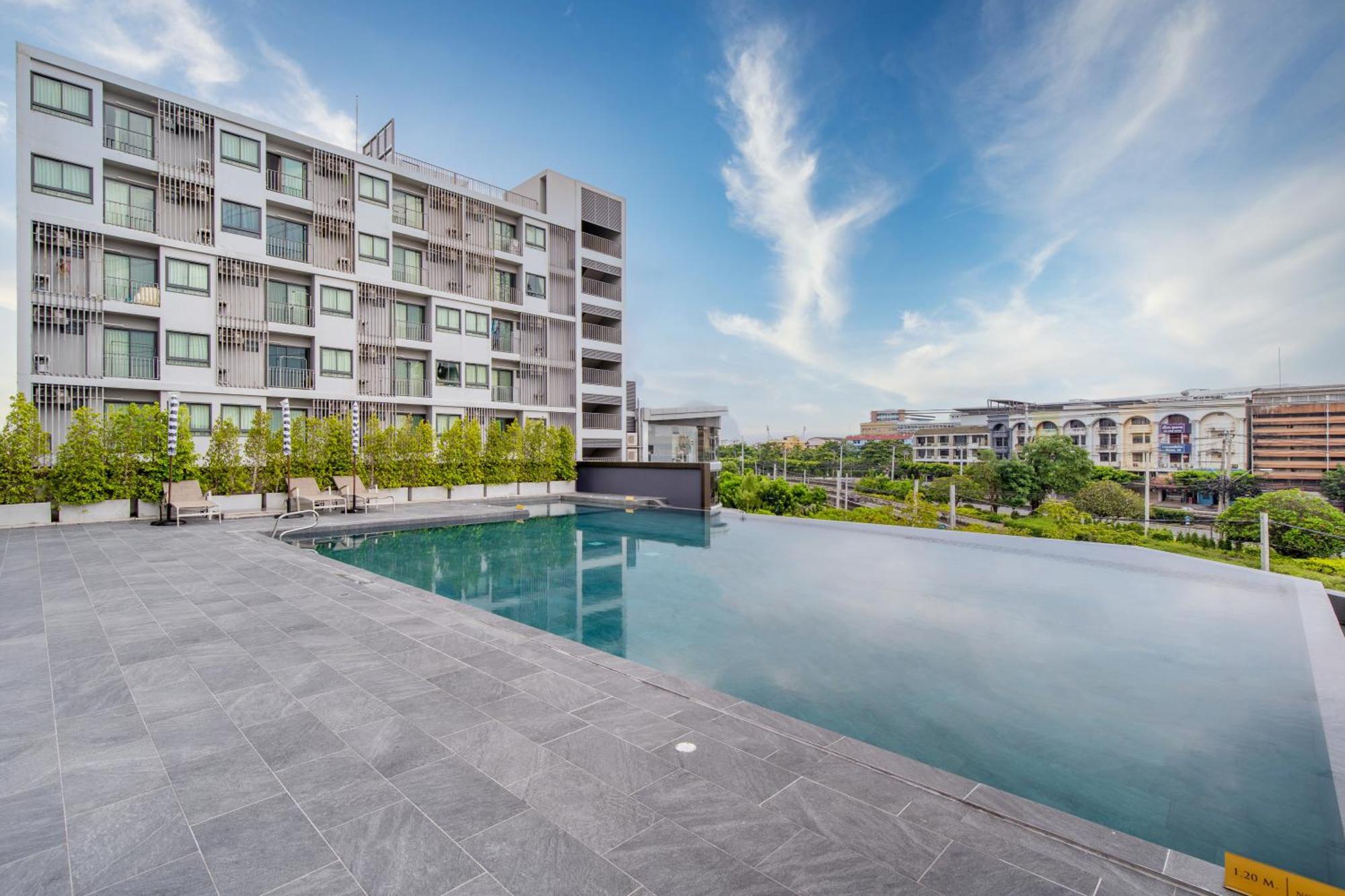 Thaya Hotel Bangkok Luaran gambar